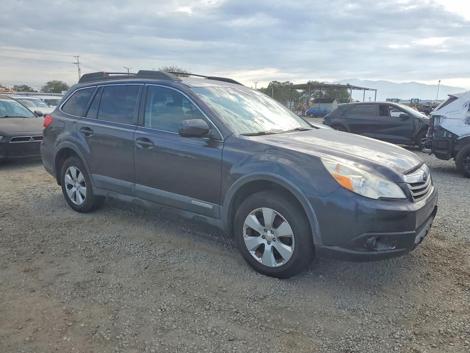 2012 Subaru Outback VIN 4S4BRBGC4C3226454 COPART salvage auction — NORMAL WEAR, Ca - Dis/Dlr/Exp Only Clean Title, sold $975 on 2026-07-31 (photo 4)