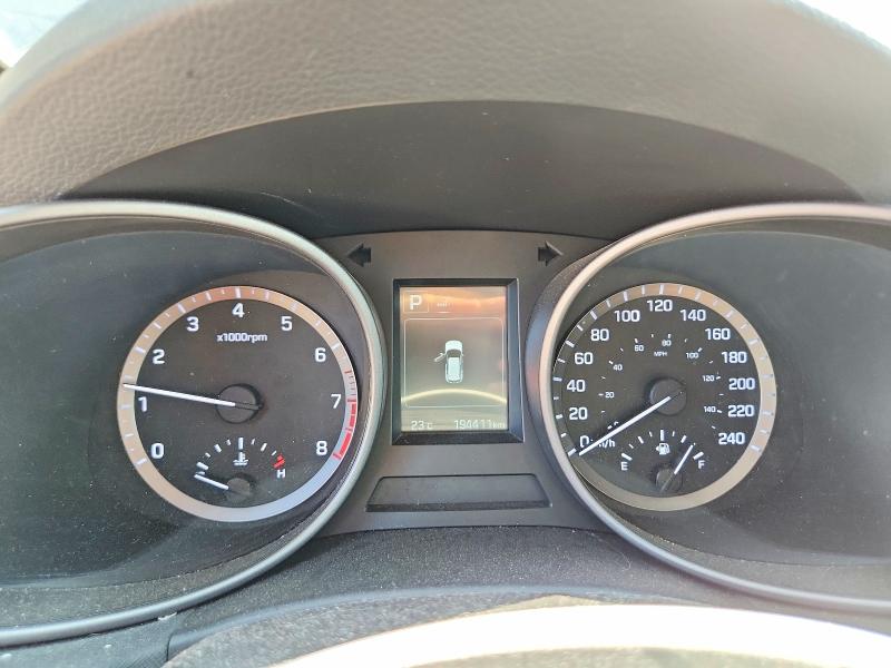 2017 Hyundai Santa fe VIN 5XYZUDLB1HG455350 COPART salvage auction — SIDE, Ab - Bos - Salvage, sold $2,000 on 2026-07-23 (photo 9)