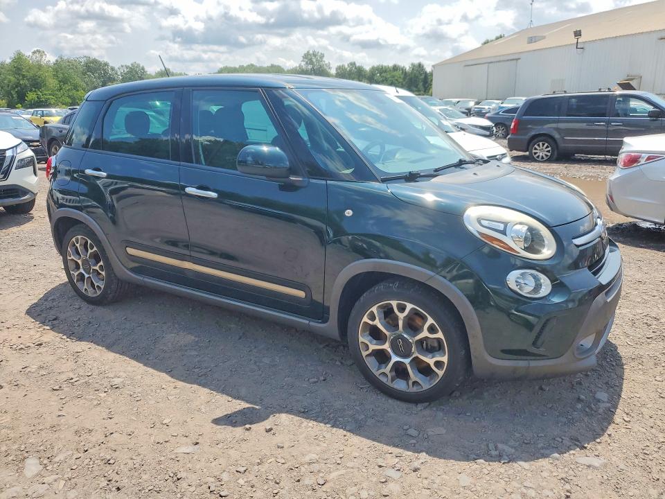 2014 Fiat 500l VIN ZFBCFADH1EZ020264 COPART salvage auction — MINOR DENT/SCRATCHES, Pa - Dealer Only Clean Title (P), sold $975 on 2026-08-03 (photo 4)