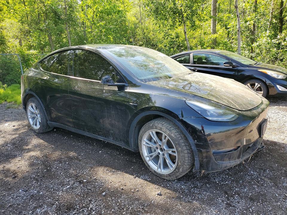 2022 Tesla VIN 7SAYGDEE8NF565523 COPART salvage auction — FRONT END, On - Permit No Brand - Unfit, sold $10,900 on 2026-07-30 (photo 4)