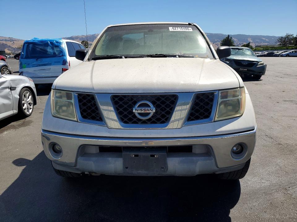 2005 Nissan Navara (frontier) VIN 1N6AD06W05C412300 COPART salvage auction — MINOR DENT/SCRATCHES, Ca - Dis/Dlr/Exp Only Clean Title, sold $400 on 2026-07-30 (photo 5)