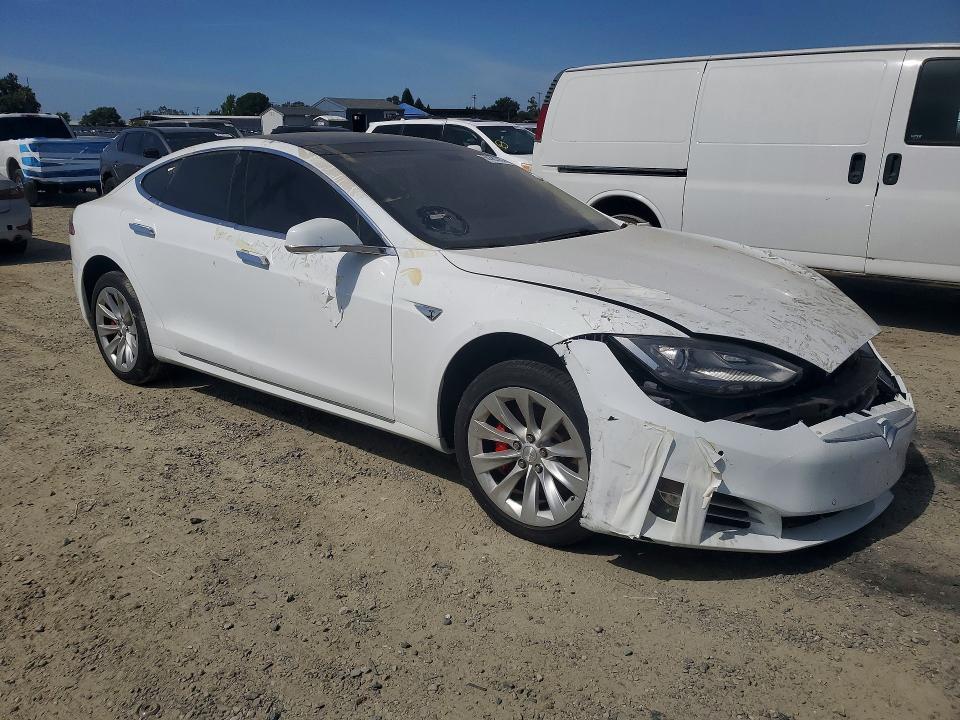 2014 Tesla Model s VIN 5YJSA1H17EFP37763 COPART salvage auction — FRONT END, CA - SALVAGE CERTIFICATE, sold $2,100 on 2026-07-27 (photo 4)