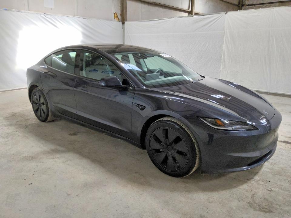 2024 Tesla Model 3 VIN 5YJ3E1EB5RF744268 COPART salvage auction — MINOR DENT/SCRATCHES, TN - CERTIFICATE OF TITLE, sold $22,500 on 2026-07-21 (photo 4)