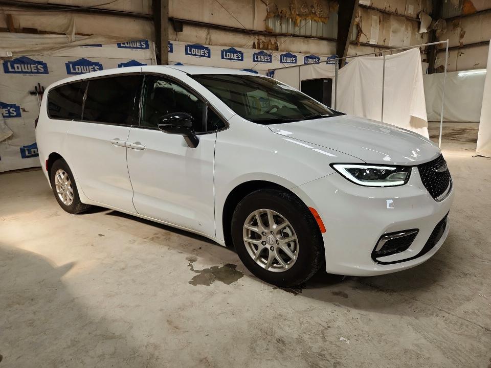 2026 Chrysler Pacifica VIN 2C4RC1BG4TR262595 COPART salvage auction — SIDE, NC - CERTIFICATE OF TITLE, sold $13,200 on 2026-07-27 (photo 4)