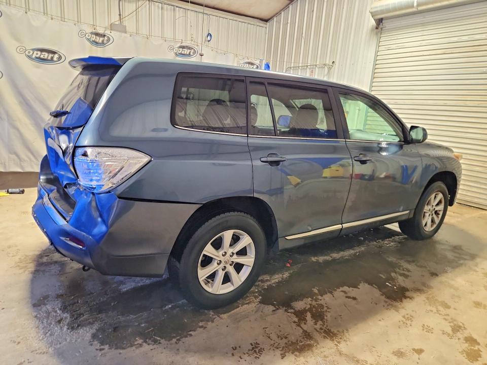 2013 Toyota Highlander VIN 5TDZK3EH4DS137933 COPART salvage auction — REAR END, Fl - Cert Of Title Slvg Rebuildable, sold $375 on 2026-07-28 (photo 3)