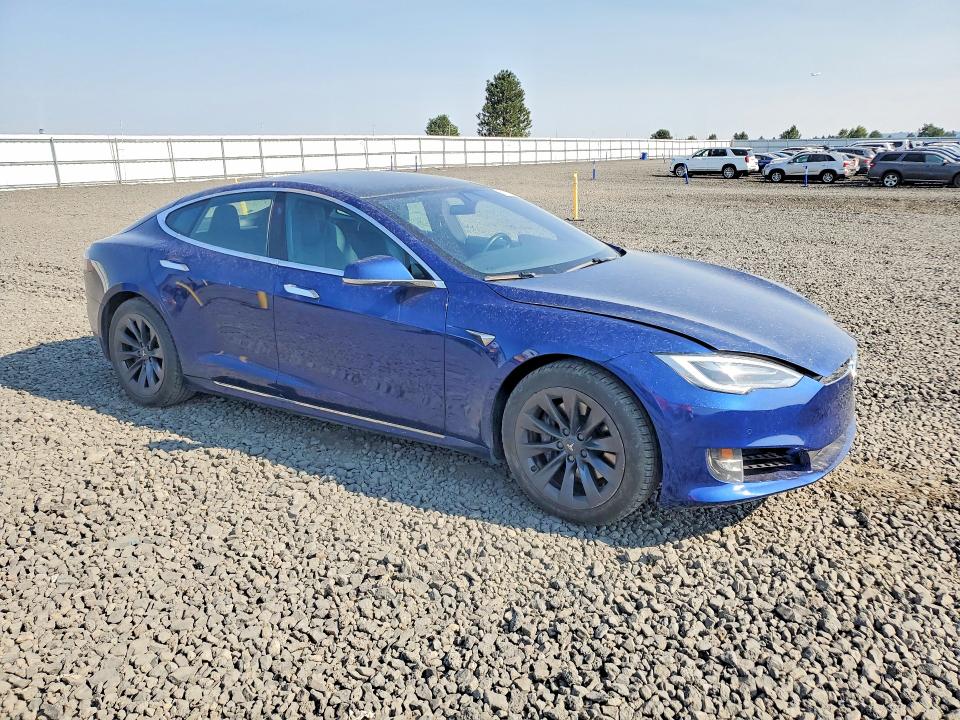 2020 Tesla Model s VIN 5YJSA1E26LF415416 COPART salvage auction — NORMAL WEAR, Id - Cert Of Title -Rebuilt Salvage, sold $1,800 on 2026-07-29 (photo 4)