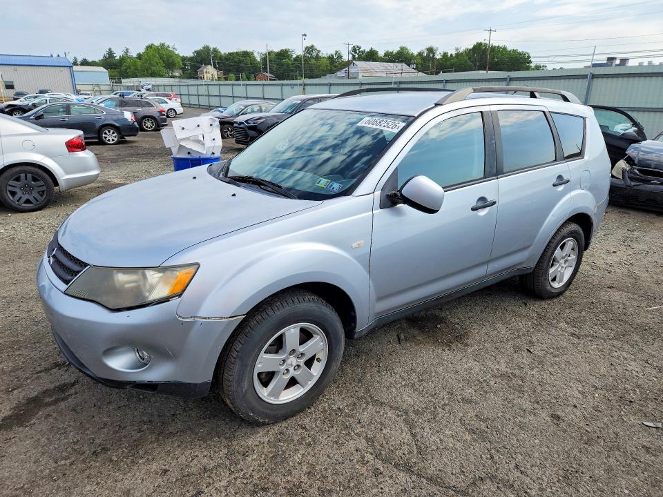 2007 Mitsubishi Outlander VIN JA4MT31X67U011541 COPART salvage auction — MINOR DENT/SCRATCHES, Pa - Certificate Of Salvage, sold $600 on 2026-07-31 (photo 1)