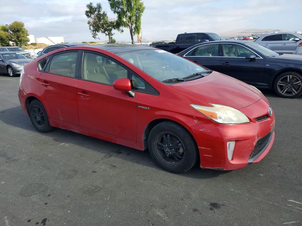 2014 Toyota Prius VIN JTDKN3DU5E1759088 COPART salvage auction — VANDALISM, CA - SALVAGE CERTIFICATE, sold $1,350 on 2026-07-22 (photo 4)