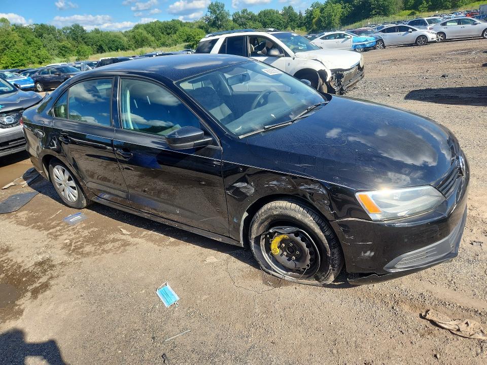 2013 Volkswagen Jetta VIN 3VW2K7AJ1DM431885 COPART salvage auction — SIDE, PA - CERTIFICATE OF SALVAGE, sold $15 on 2026-08-10 (photo 4)