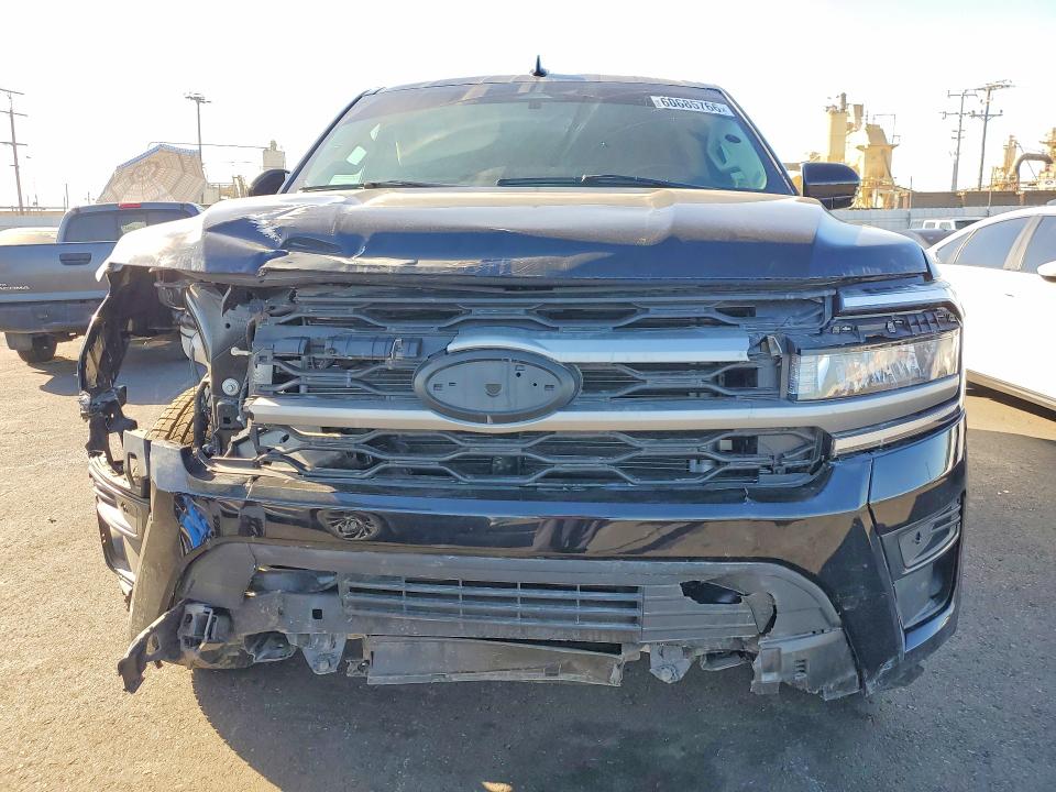2024 Ford Expedition VIN 1FMJU1G88REB08646 COPART salvage auction — FRONT END, Az - Dis/Dlr/Exp Only Salvage Title, sold $15,700 on 2026-07-22 (photo 5)