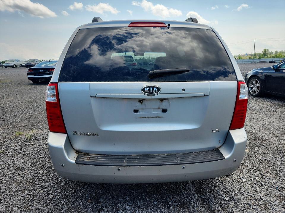 2008 Kia SEDONA VIN KNDMB233286196318 COPART salvage auction — MECHANICAL, ON - PERMIT NO BRAND - UNFIT, sold $550 on 2026-07-28 (photo 6)