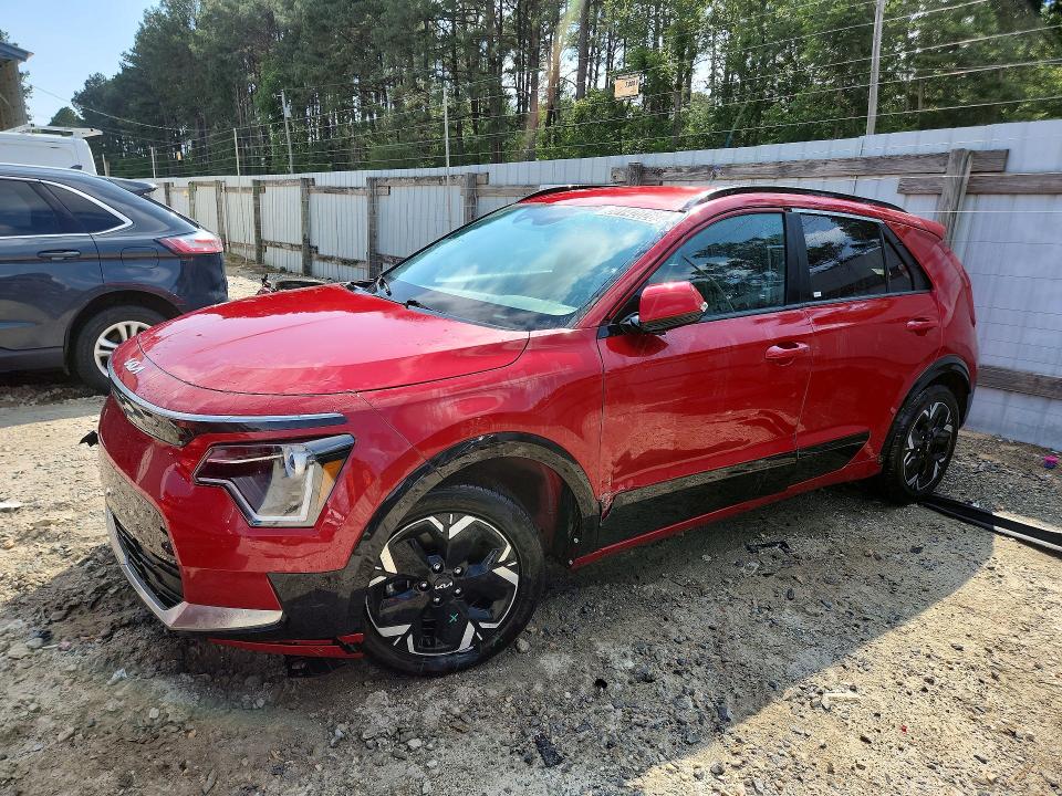 2024 Kia Niro VIN KNDCR3L11R5122097 — COPART salvage auction photo