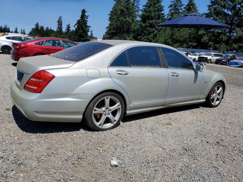 2011 Mercedes-benz S class VIN WDDNG9FB6BA384898 COPART salvage auction — MINOR DENT/SCRATCHES, MT - CERTIFICATE OF TITLE, sold $2,050 on 2026-08-11 (photo 3)