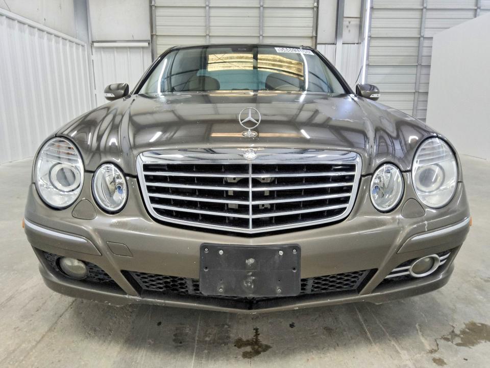 2008 Mercedes-benz E-class VIN WDBUF56X18B302851 COPART salvage auction — NORMAL WEAR, Tx - Certificate Of Title, sold $300 on 2026-08-18 (photo 5)