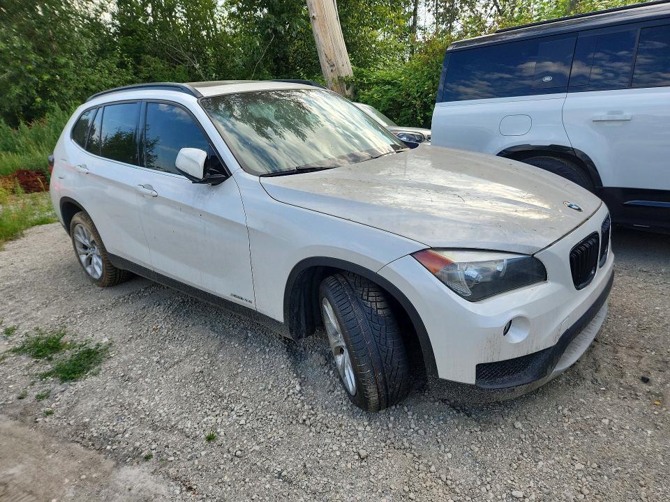 2013 BMW X1 VIN WBAVL1C59DVR86113 COPART salvage auction — SIDE, Ab - Bos - Salvage, sold $200 on 2026-07-28 (photo 4)