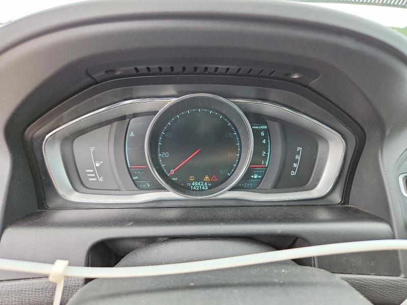 2014 Volvo Xc60 VIN YV4952DL1E2553466 COPART salvage auction — MINOR DENT/SCRATCHES, Nm - Certificate Of Title (P), sold $400 on 2026-07-27 (photo 9)