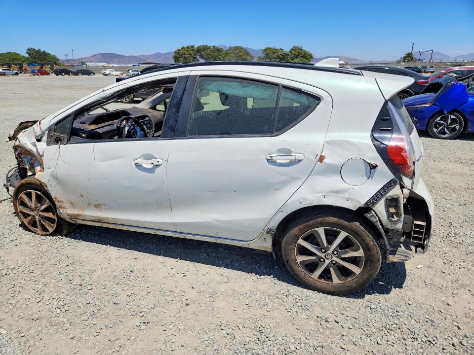 2018 Toyota Prius c VIN JTDKDTB3XJ1612272 COPART salvage auction — ALL OVER, CA - DIS/DLR/EXP ONLY CLEAN TITLE, sold $1,300 on 2026-07-31 (photo 2)