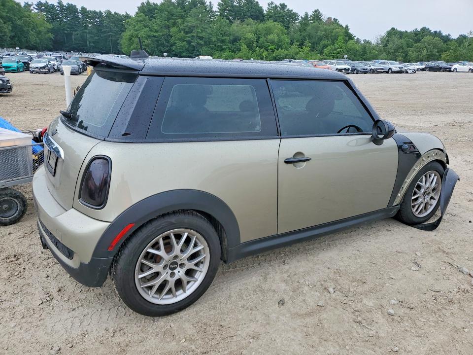 2008 Mini Cooper VIN WMWMF73538TT90048 COPART salvage auction — UNDERCARRIAGE, MA - CERT OF TITLE-RECONSTRCTD COLL, sold $650 on 2026-08-13 (photo 3)