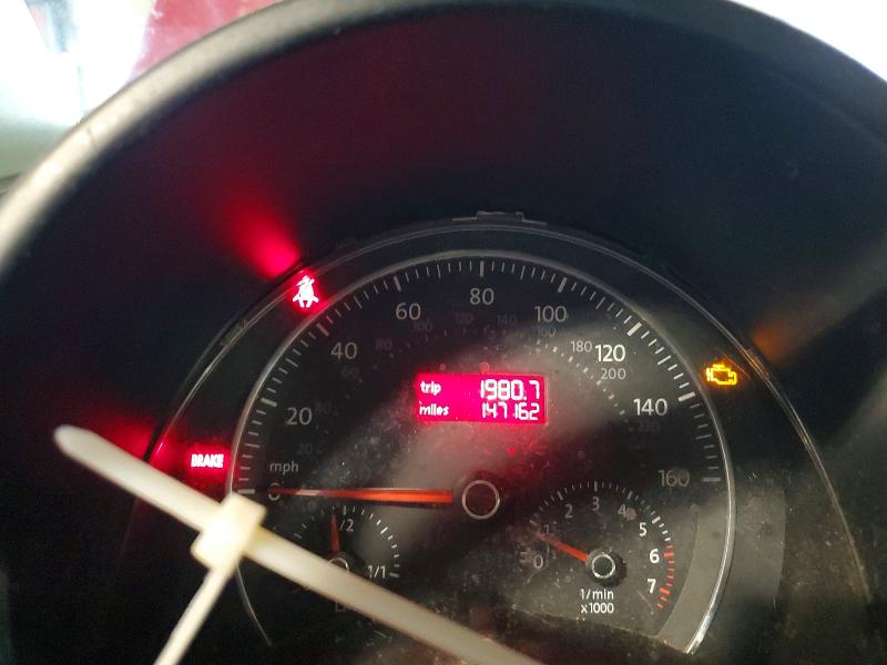 2006 Volkswagen Beetle VIN 3VWRW31C96M416373 COPART salvage auction — MINOR DENT/SCRATCHES, Ia - Certificate Of Title, sold $500 on 2026-07-18 (photo 9)