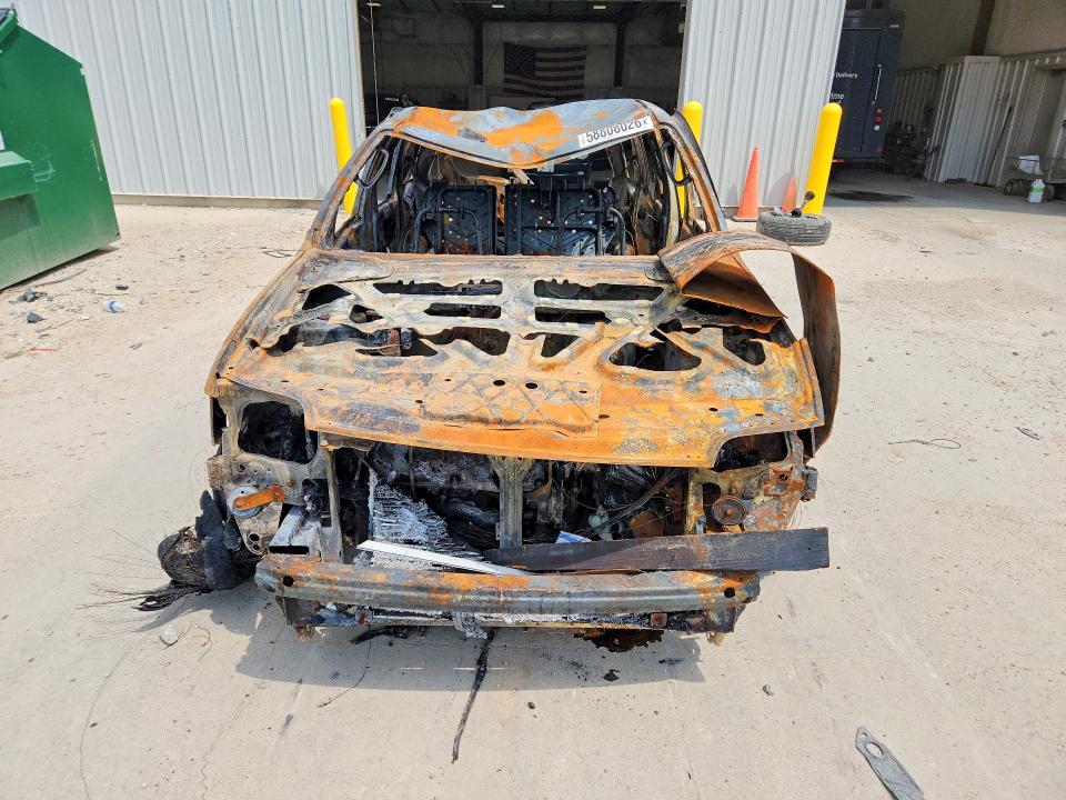 2006 Mercury Mariner VIN 4M2YU56136DJ00271 COPART salvage auction — BURN, WI - JUNKED VEHICLE BILL OF SALE, sold $275 on 2026-07-22 (photo 5)