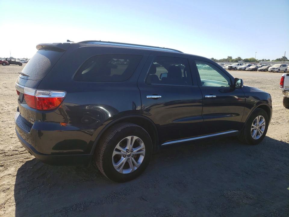 2013 Dodge Durango VIN 1C4RDJDGXDC676520 COPART salvage auction — MINOR DENT/SCRATCHES, Ca - Dis/Dlr/Exp Only Clean Title, sold $900 on 2026-07-23 (photo 3)