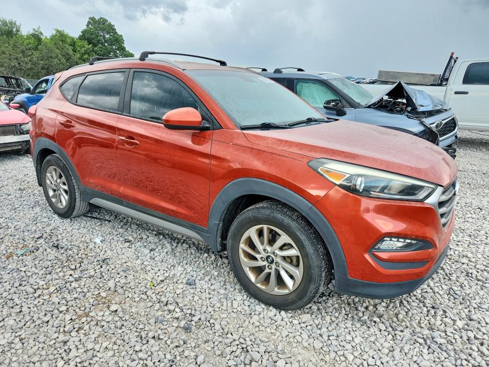 2017 Hyundai Tucson VIN KM8J33A46HU341353 COPART salvage auction — NORMAL WEAR, Fl - Certificate Of Title, sold $1,850 on 2026-07-21 (photo 4)