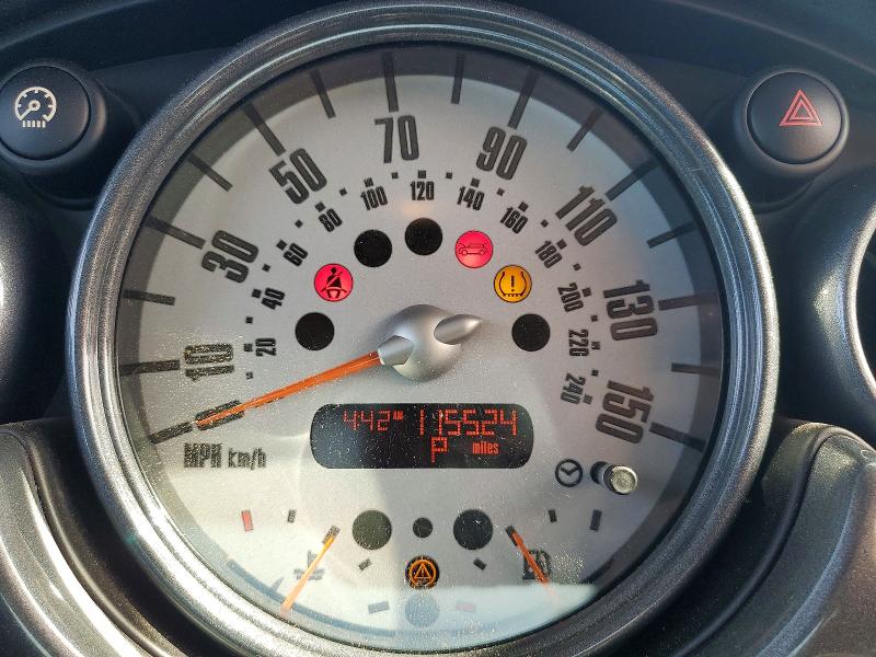 2005 Mini Cooper VIN WMWRE33555TG97253 COPART salvage auction — SIDE, CA - SALVAGE CERTIFICATE, sold $725 on 2026-08-05 (photo 9)
