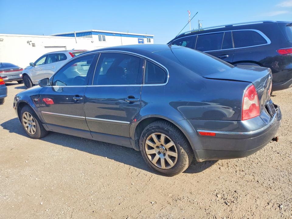 2003 Volkswagen Passat VIN WVWPD23B53P274866 COPART salvage auction — REAR END, On - Permit No Brand - Unfit, sold $300 on 2026-08-11 (photo 2)
