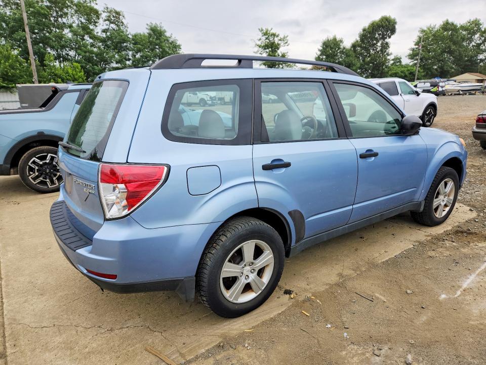 2012 Subaru Forester VIN JF2SHABC5CH450331 COPART salvage auction — MINOR DENT/SCRATCHES, NJ - CERTIFICATE OF TITLE, sold $2,600 on 2026-07-27 (photo 3)