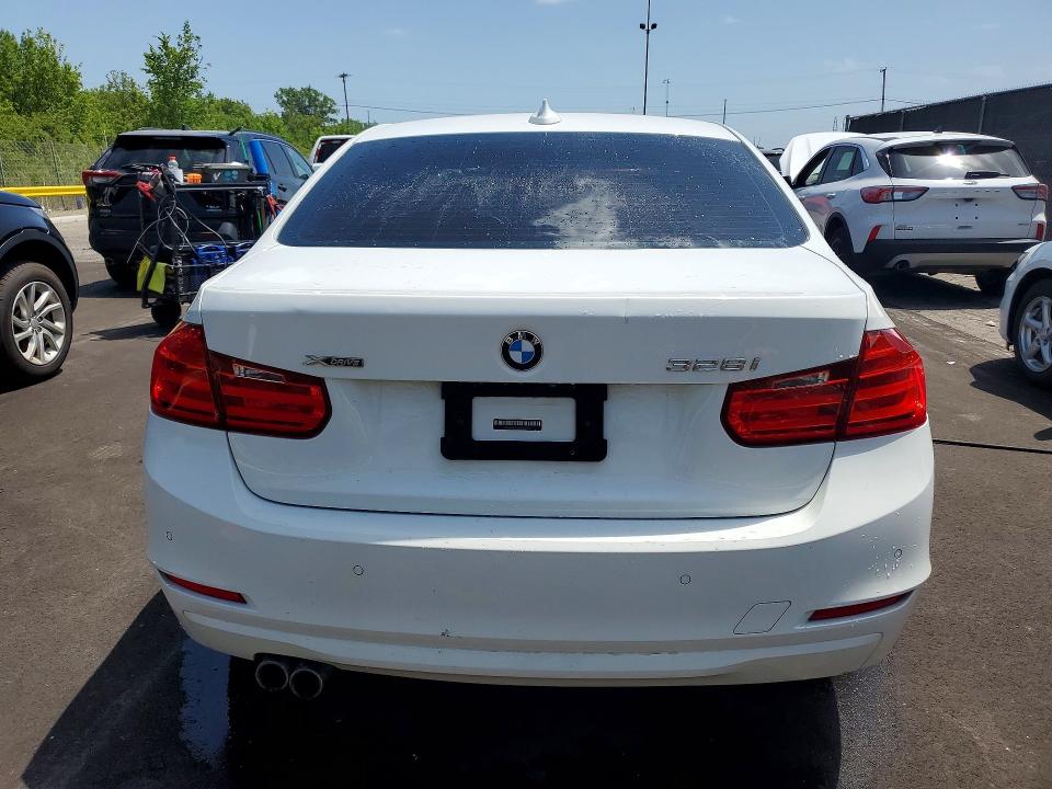 2015 BMW 3er VIN WBA3B5G53FNS18562 COPART salvage auction — MINOR DENT/SCRATCHES, Mi - Dealer Only Clean Title, sold $3,950 on 2026-07-10 (photo 6)