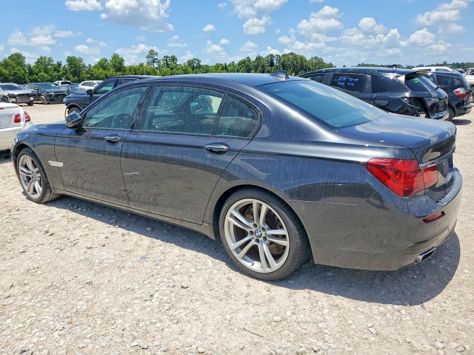 2015 BMW 7er VIN WBAYE8C51FD780907 COPART salvage auction — WATER/FLOOD, Tx - Salvage Title-Flood Damage, sold $2,050 on 2026-07-21 (photo 2)