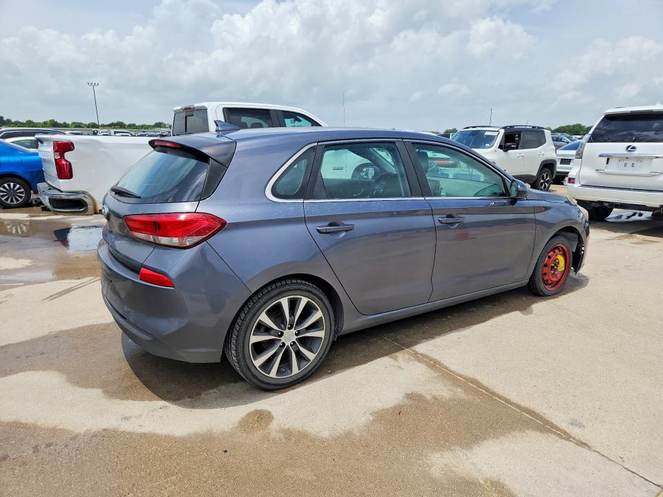 2019 Hyundai Elantra VIN KMHH35LE1KU100131 COPART salvage auction — MINOR DENT/SCRATCHES, Salvage Title, sold $2,800 on 2026-07-20 (photo 3)
