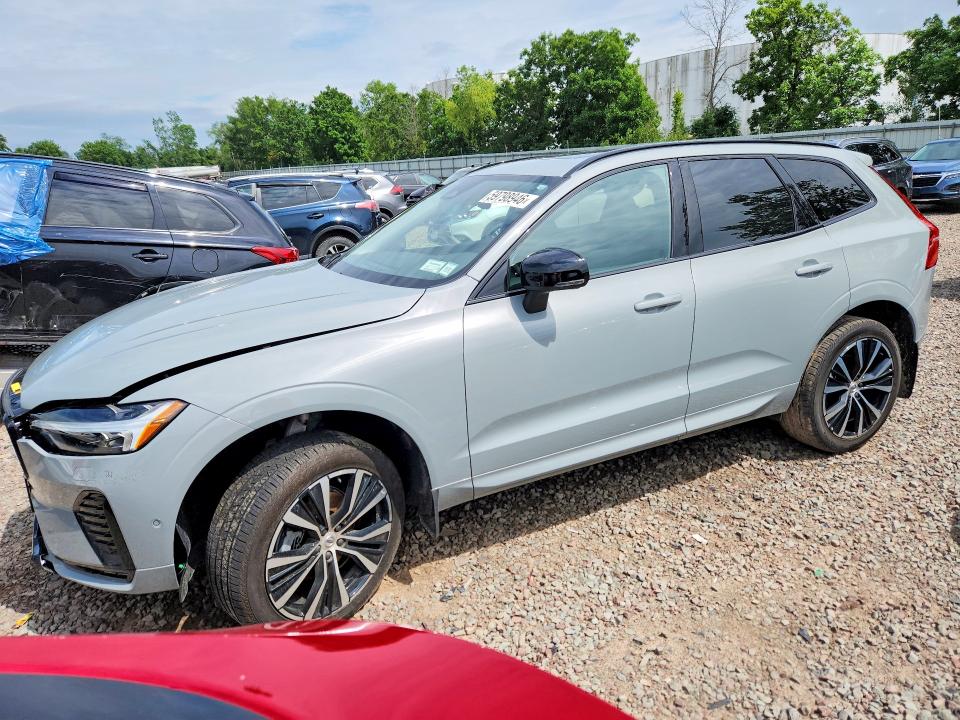 2025 Volvo VIN YV4M12RC6S1181185 COPART salvage auction — FRONT END, Salvage Title, sold $15,200 on 2026-07-13 (photo 1)