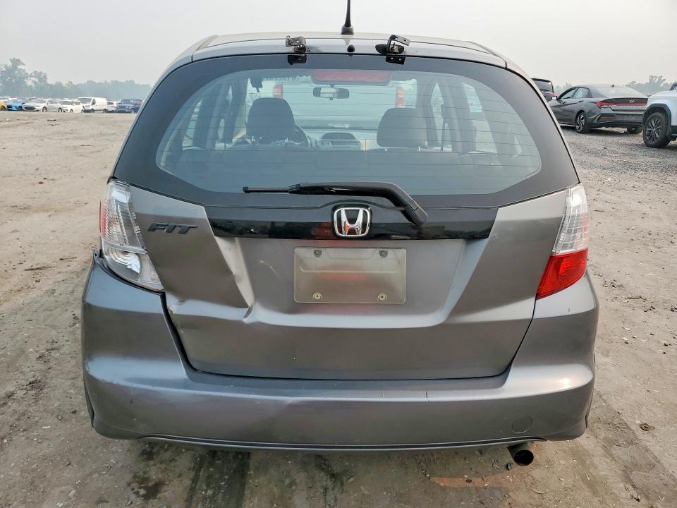 2013 Honda Fit VIN JHMGE8H31DC083499 COPART salvage auction — REAR END, Va - Cert Of Title - Salvage, sold $200 on 2026-07-29 (photo 6)