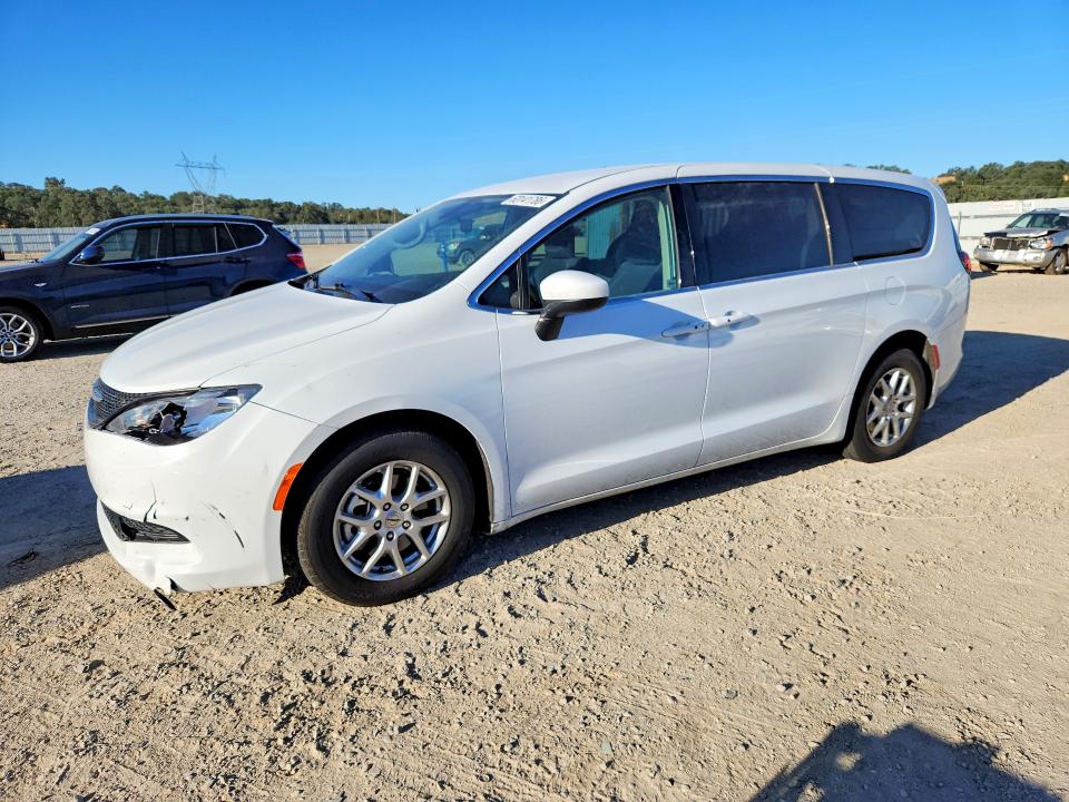 2022 Chrysler Voyager VIN 2C4RC1CG1NR159250 COPART salvage auction — FRONT END, Ca - Salvage Certificate, sold $3,350 on 2026-08-28 (photo 1)