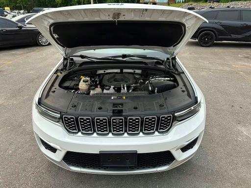 2022 Jeep Cherokee VIN 1C4RJYE6XN8748070 COPART salvage auction — MINOR DENT/SCRATCHES, Nj - Certificate Of Title, sold $18,300 on 2026-07-29 (photo 6)