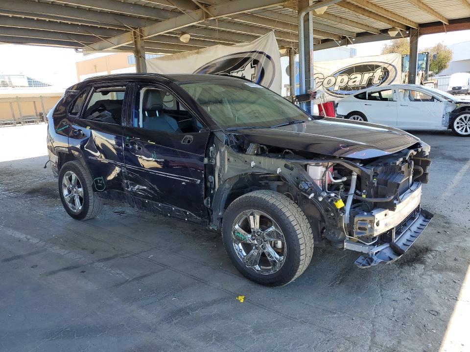 2019 Toyota Rav4 VIN JTMDWRFV0KD519665 COPART salvage auction — SIDE, CA - SALVAGE CERTIFICATE, sold $8,600 on 2026-07-23 (photo 4)