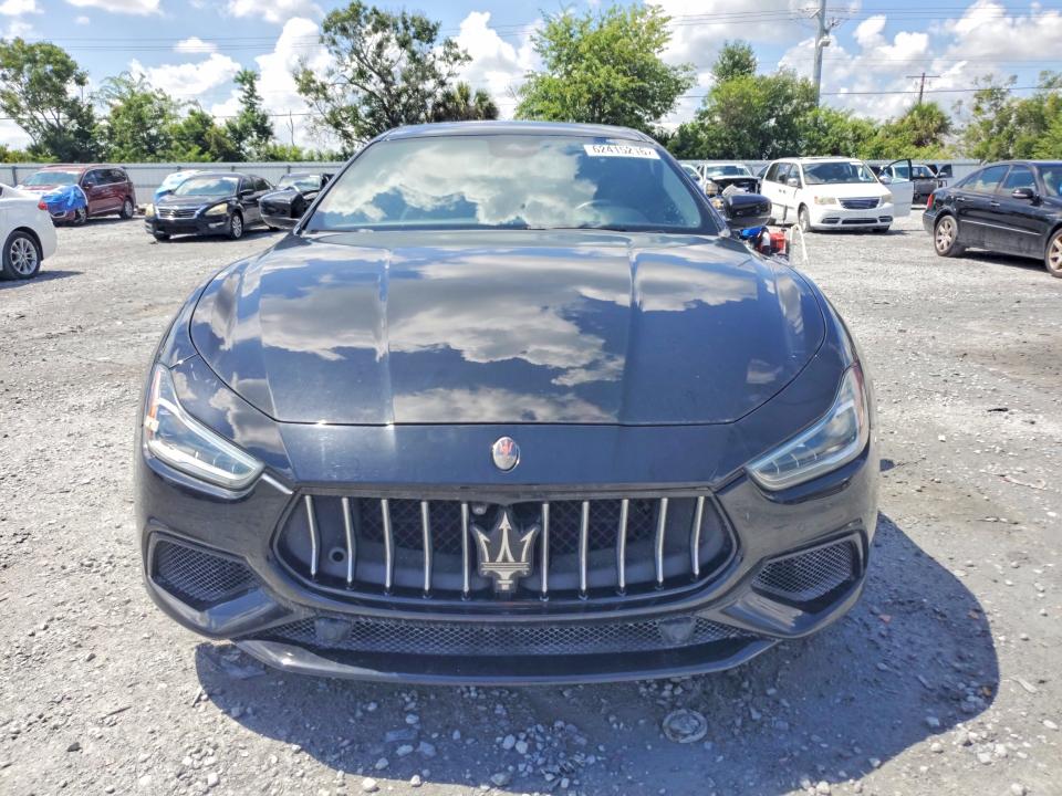 2019 Maserati Ghibli VIN ZAM57YTS3K1315932 COPART salvage auction — NORMAL WEAR, Nj - Certificate Of Title (P), sold $11,900 on 2026-08-11 (photo 5)