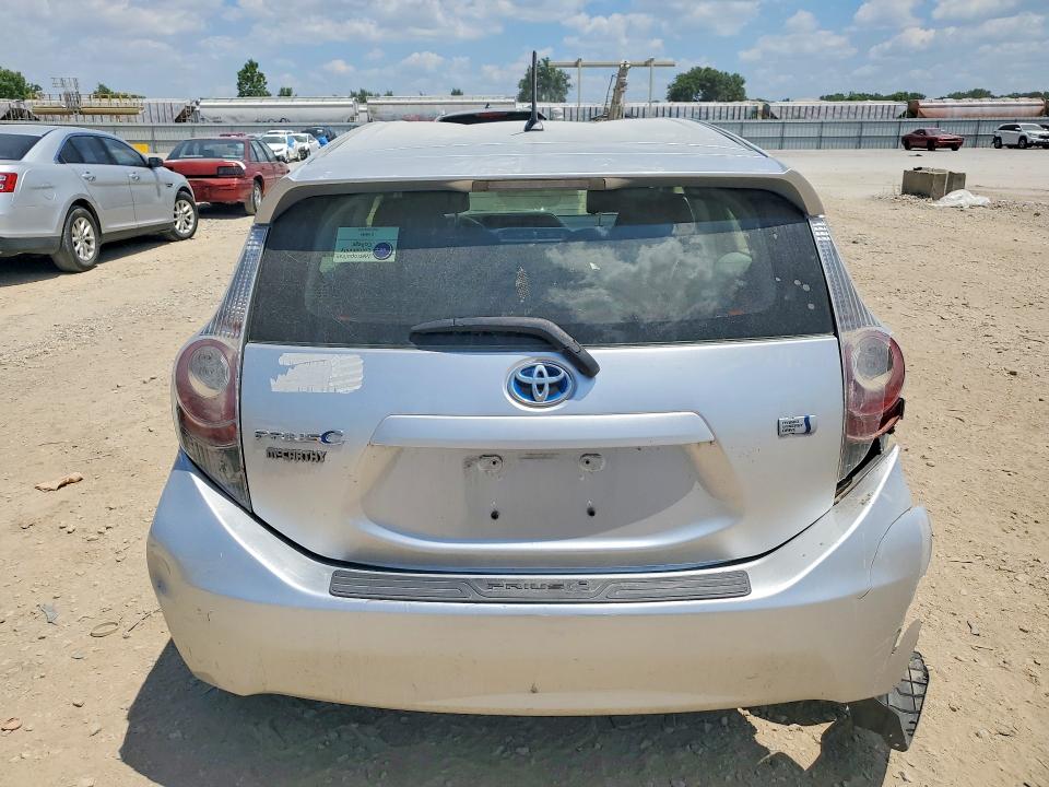 2013 Toyota Prius VIN JTDKDTB32D1533246 COPART salvage auction — REAR END, Ks - Dealer Only Clean Title, sold $775 on 2026-07-28 (photo 6)