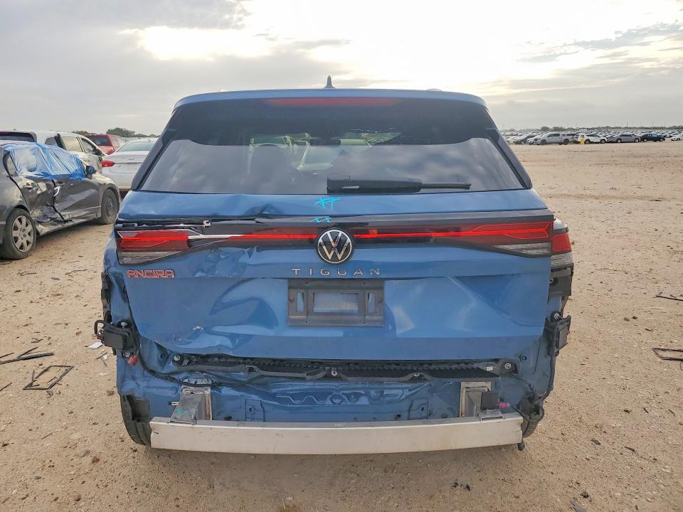 2025 Volkswagen Tiguan VIN 3VVNR7RM4SM073240 COPART salvage auction — REAR END, Tx - Salvage Vehicle Title, sold $11,200 on 2026-08-20 (photo 6)