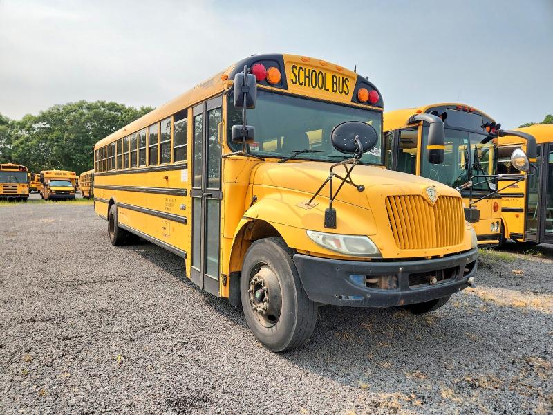 2015 Ic VIN 4DRBUC8P4FB689646 COPART salvage auction — NORMAL WEAR, Ri - Certificate Of Title, sold $2,500 on 2026-09-08 (photo 1)