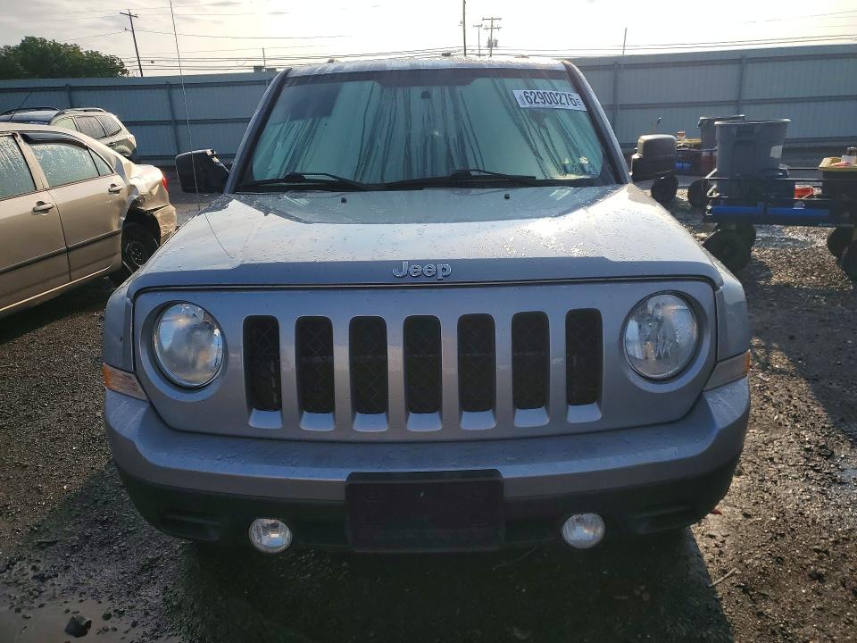 2015 Jeep Liberty (patriot) VIN 1C4NJRFB1FD376367 COPART salvage auction — REAR END, Pa - Cert Of Salv-R=Reconstructed, sold $650 on 2026-08-14 (photo 5)