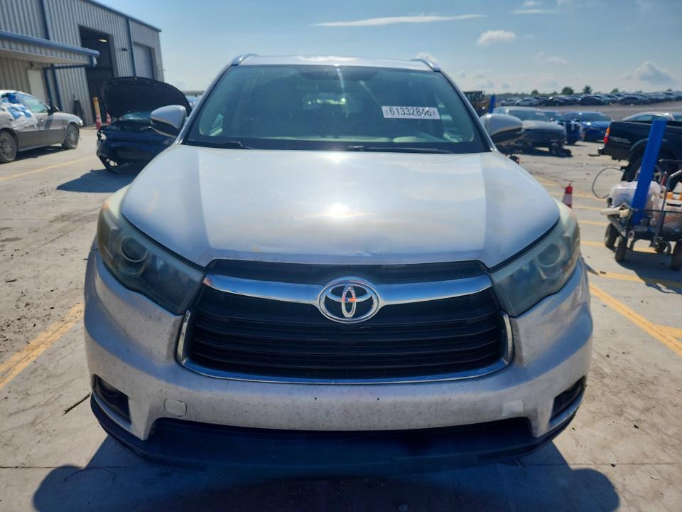 2015 Toyota Highlander VIN 5TDJKRFH7FS177070 COPART salvage auction — FRONT END, Tn - Certificate Of Title, sold $15,012 on 2026-07-30 (photo 5)
