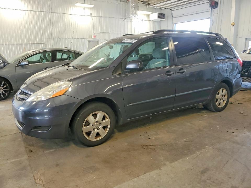 2007 Toyota Sienna VIN 5TDZK23CX7S069191 COPART salvage auction — REAR END, MN - CERTIFICATE OF TITLE, sold $575 on 2026-07-09 (photo 1)