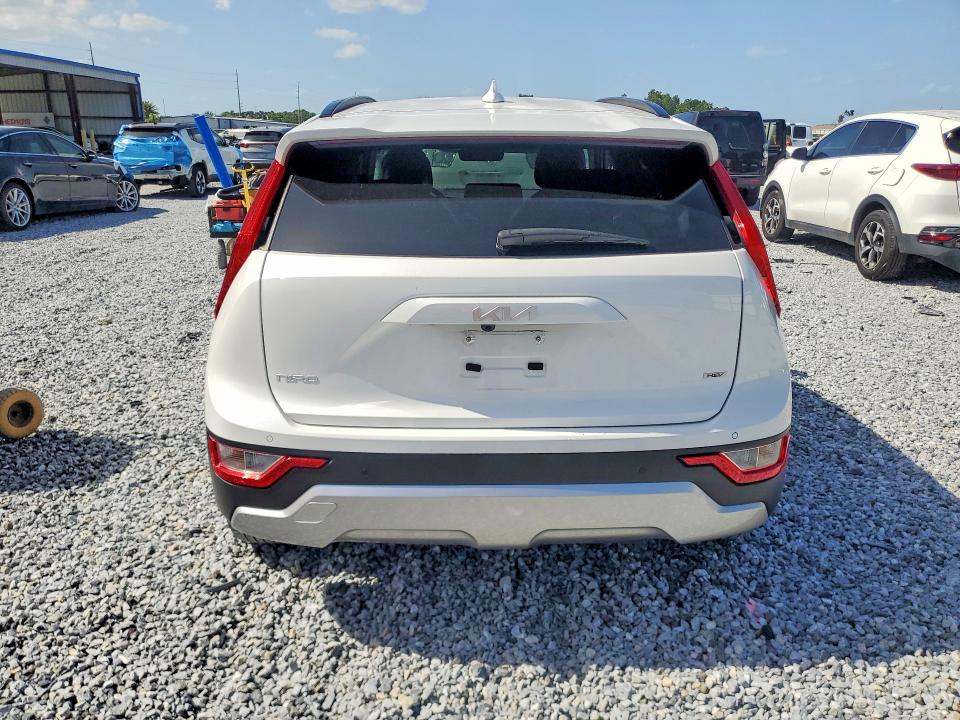 2025 Kia Niro VIN KNDCR3LE0S5213838 COPART salvage auction — SIDE, FL - CERT OF TITLE SLVG REBUILDABLE, sold $150 on 2026-07-24 (photo 6)