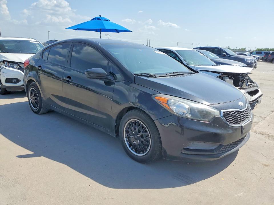 2016 Kia Forte VIN KNAFK4A67G5572157 COPART salvage auction — MINOR DENT/SCRATCHES, Tx - Certificate Of Title, sold $875 on 2026-07-27 (photo 4)