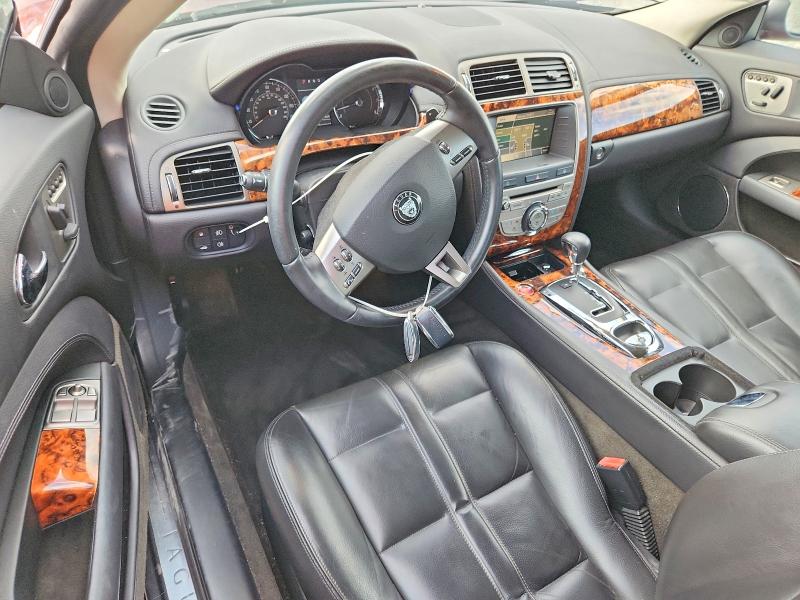 2009 Jaguar Xk series VIN SAJWA44B195B28861 COPART salvage auction — MINOR DENT/SCRATCHES, NJ - CERT OF TITLE-SALVAGE (P), sold $4,650 on 2026-07-20 (photo 8)