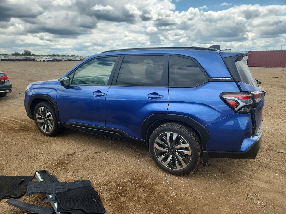 2025 Subaru Forester VIN JF2SLSTD9SH417746 COPART salvage auction — REAR END, Salvage Title, sold $14,000 on 2026-09-01 (photo 2)