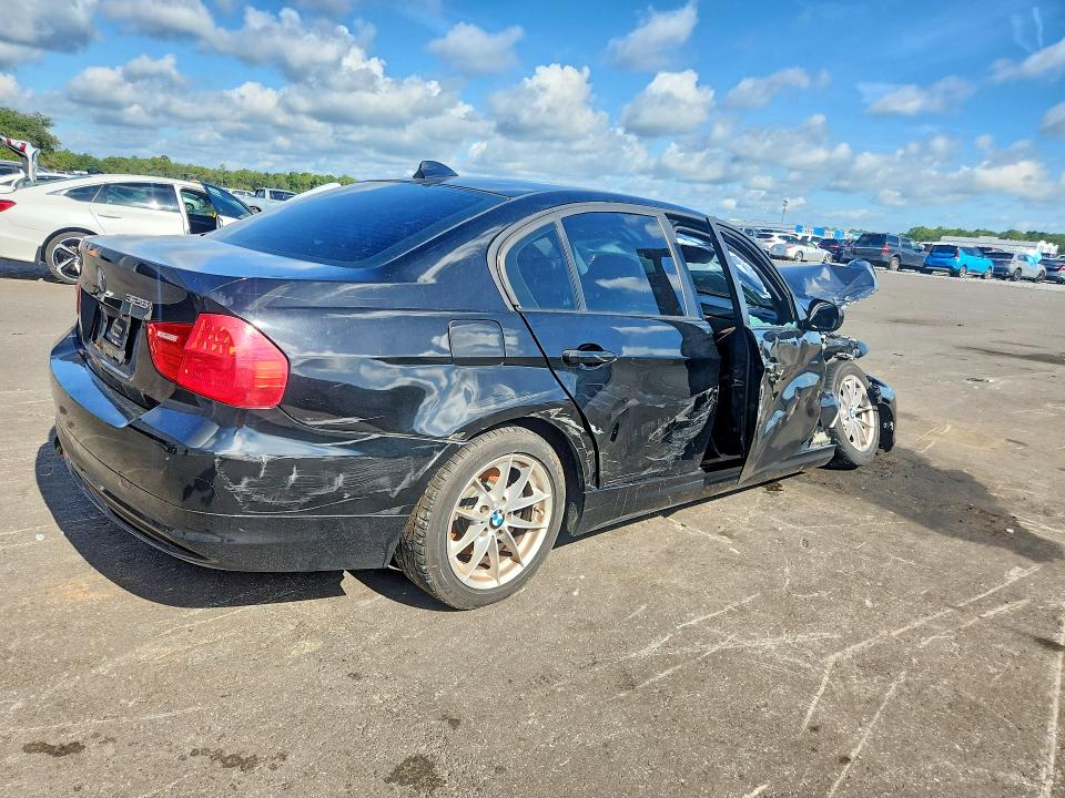 2010 BMW 3 series VIN WBAPH7G58ANM51812 COPART salvage auction — FRONT END, FL - CERT OF TITLE SLVG REBUILDABLE, sold $275 on 2026-07-13 (photo 3)