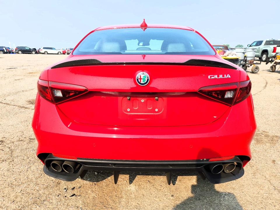 2018 Alfa romeo Giulia VIN ZARFAEAV9J7592849 COPART salvage auction — FRONT END, PA - CERTIFICATE OF SALVAGE, sold $7,400 on 2026-07-24 (photo 6)